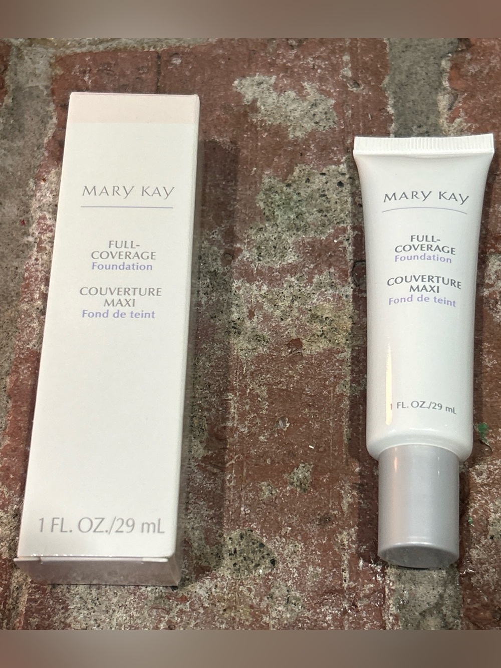 Mary Kay full coverage foundation beige 402 - New